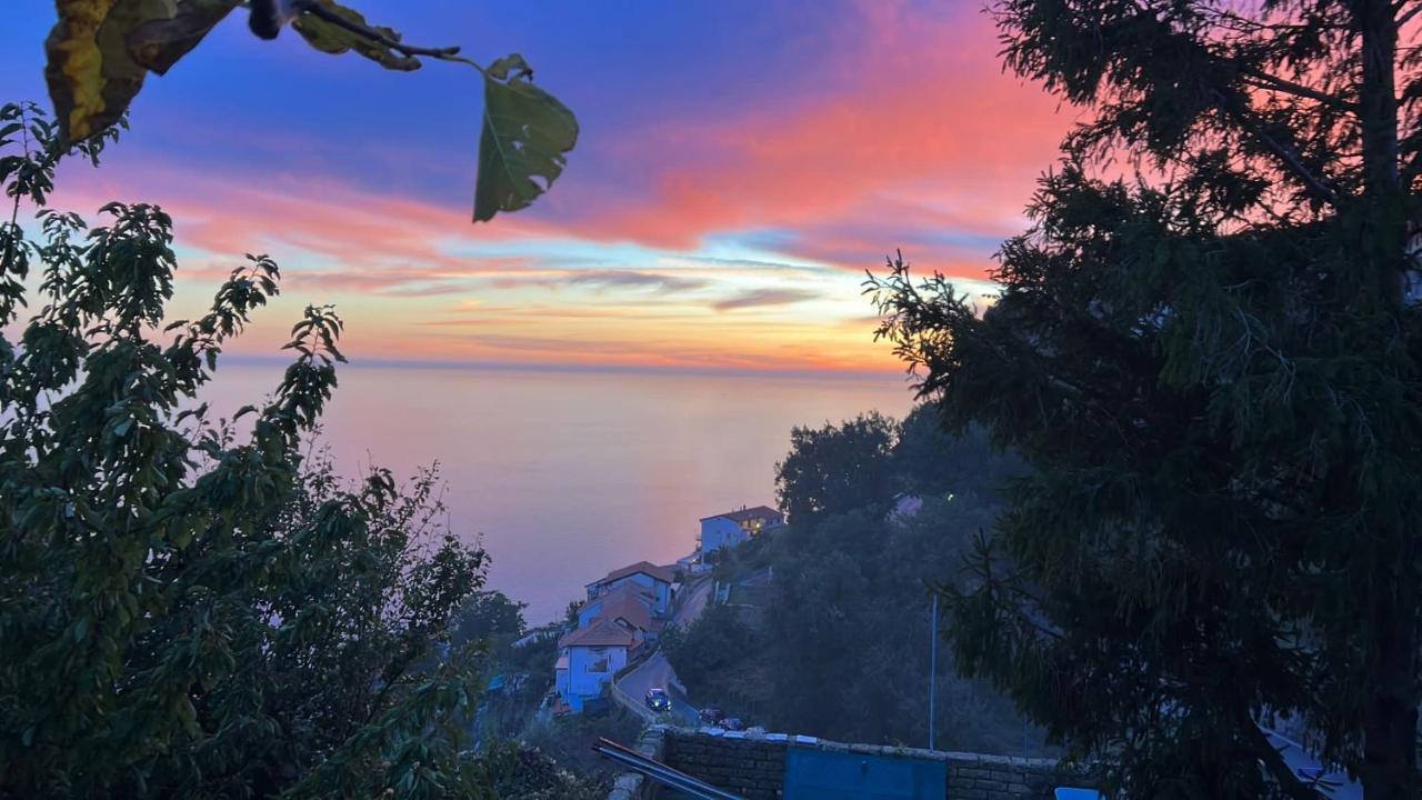 Villa Panoramic Viewpoint à Agerola Extérieur photo